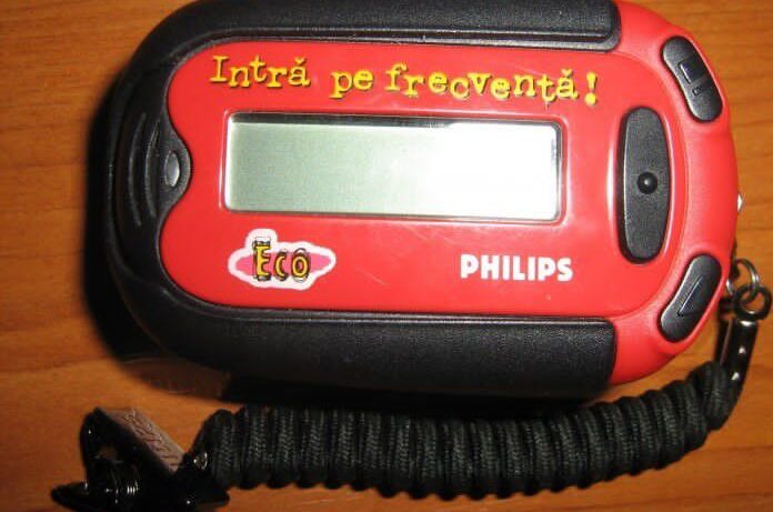 Pager-ul Coca-Cola – Primul Gadget Care Te Făcea Vedetă pe Stradă