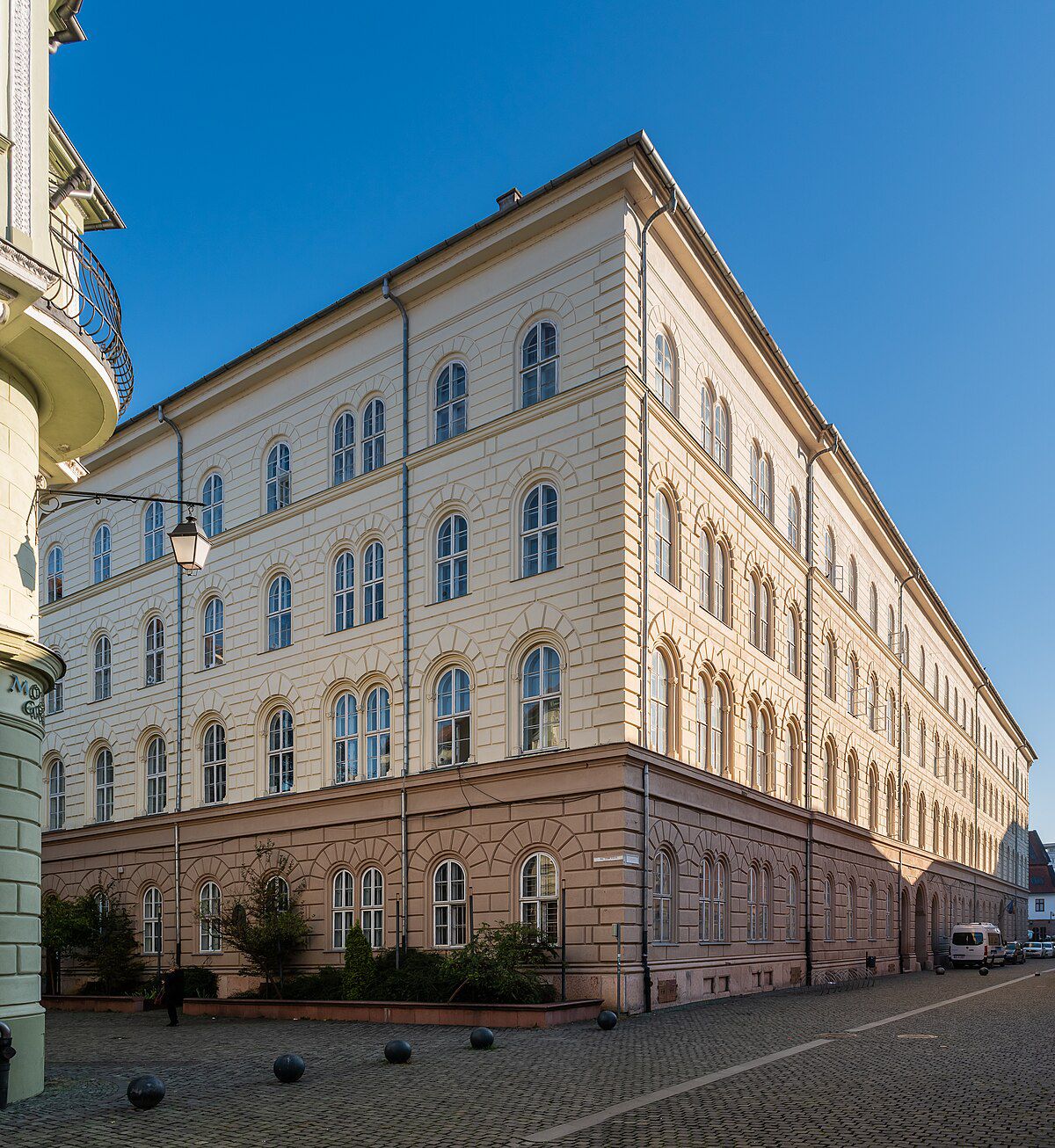 Palatul Dicasterial din Timișoara: O clădire cu tradiție juridică